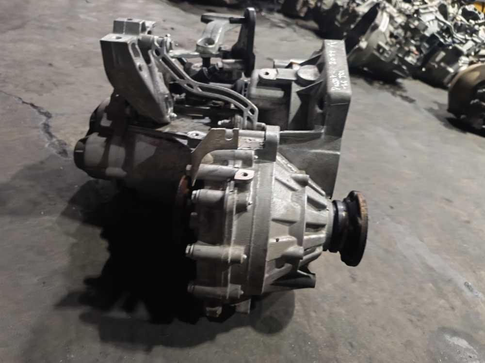 BOITE DE VITESSE VW/AUDI/SEAT/SKODA 1.6TDI CODE: MYP - Vue 3